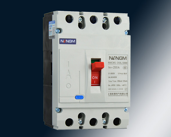 NMCM1系列塑料外殼式斷路器（以下簡(jiǎn)稱(chēng)斷路器），額定絕緣電壓為800V．適用于交流50Hz．額定工作電壓至690V．額定工作電流從10A至1250A的配電網(wǎng)絡(luò)…
